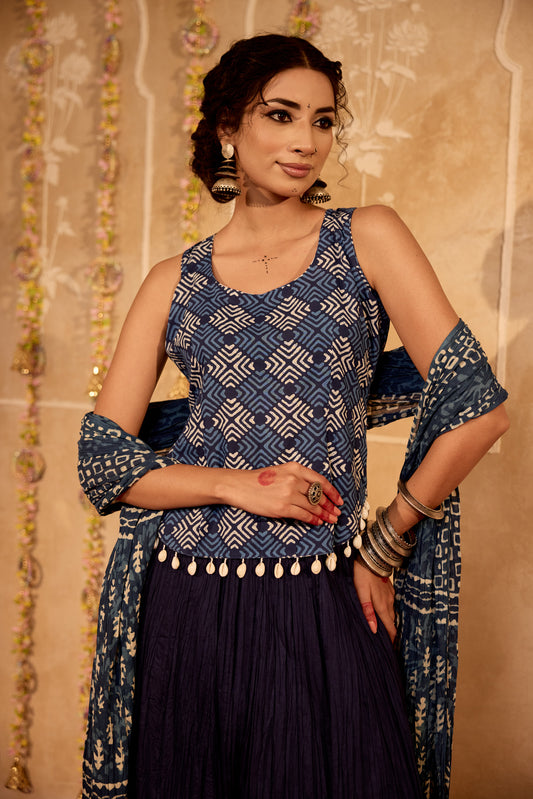 Neelam Jaal Lehenga
